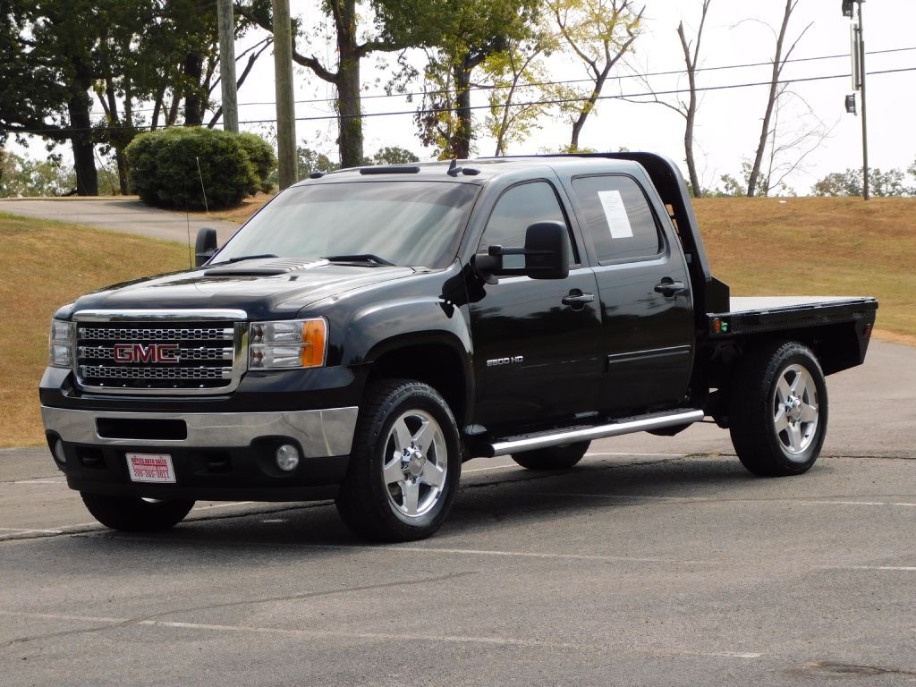 2012 GMC Sierra 2500 Image 2
