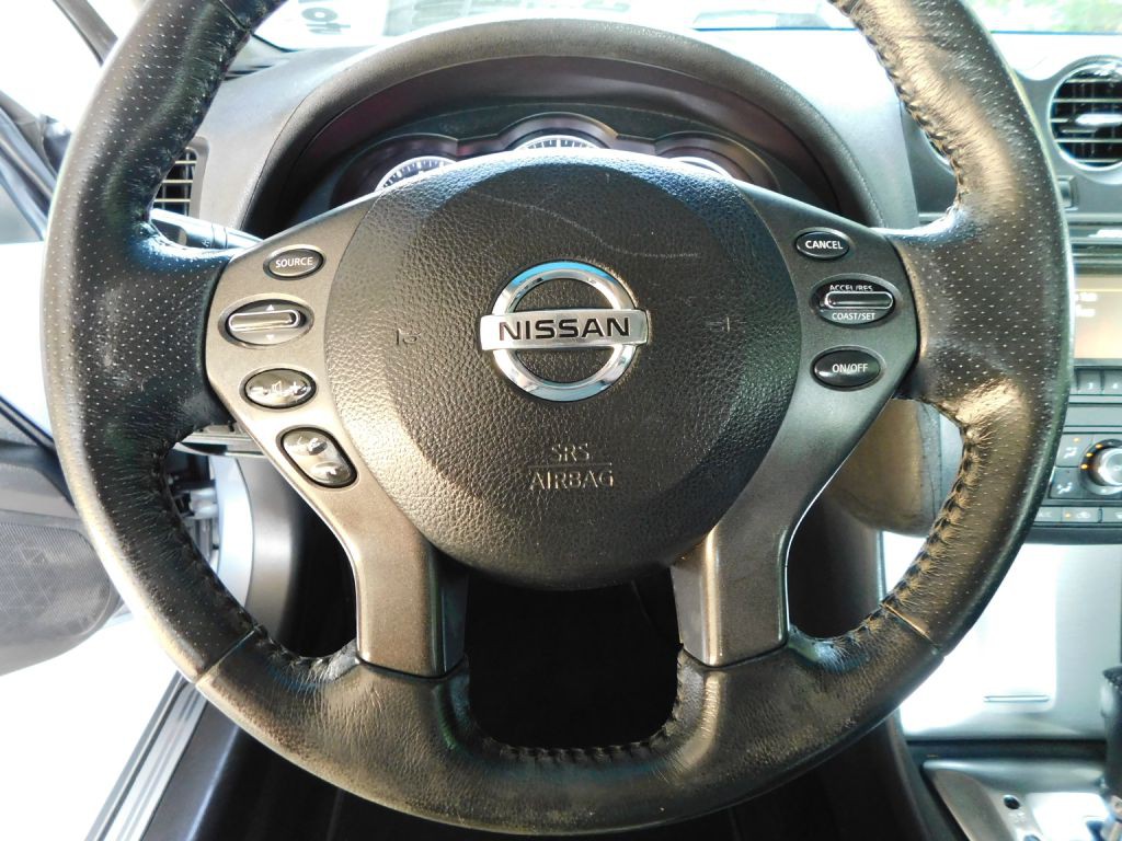 2012 Nissan Altima Image 11