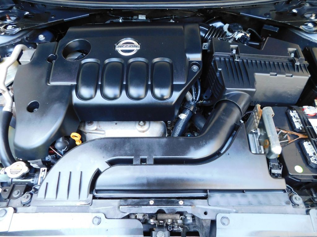 2012 Nissan Altima Image 33