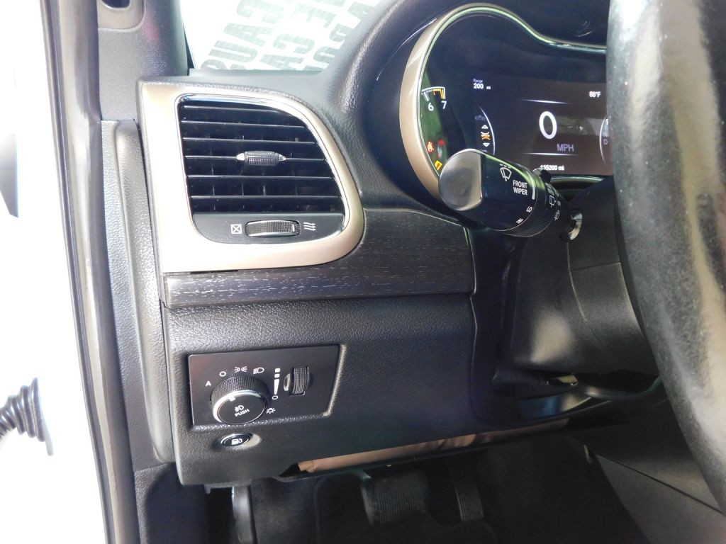 2016 Jeep Grand Cherokee Image 12