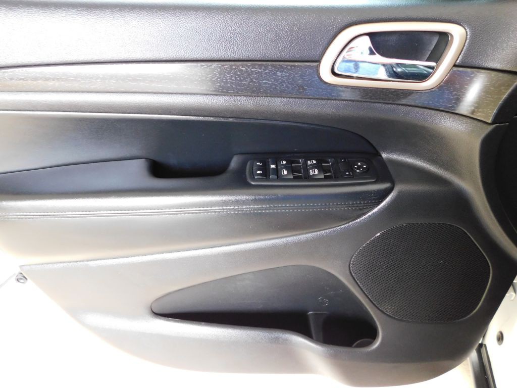 2016 Jeep Grand Cherokee Image 22