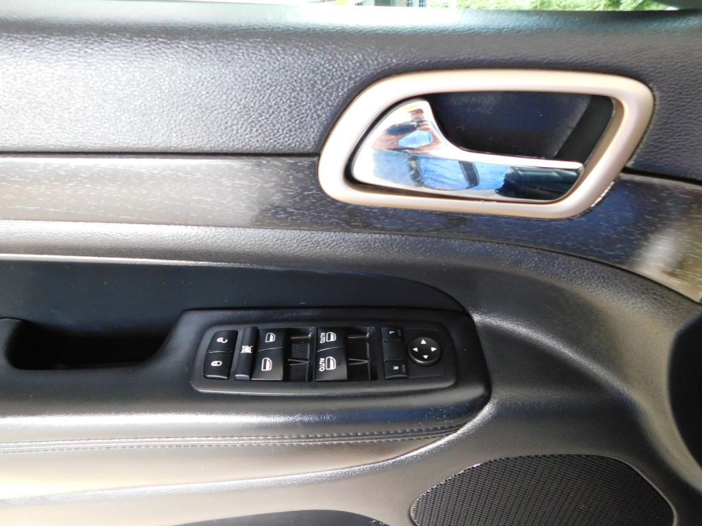 2016 Jeep Grand Cherokee Image 23