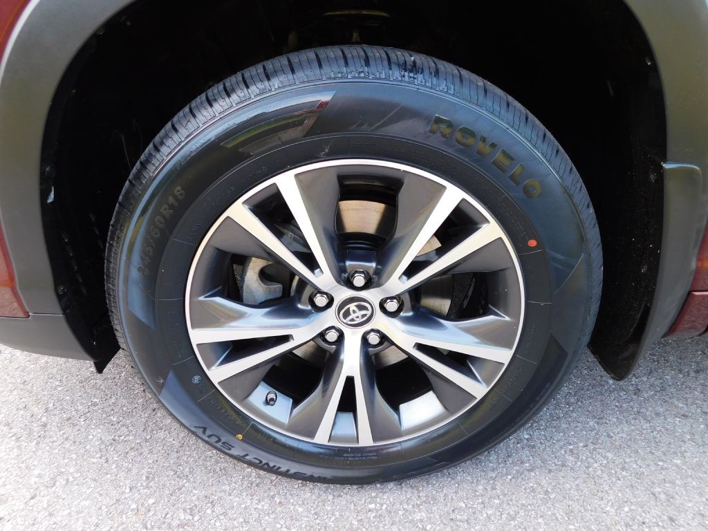 2017 Toyota Highlander Image 33