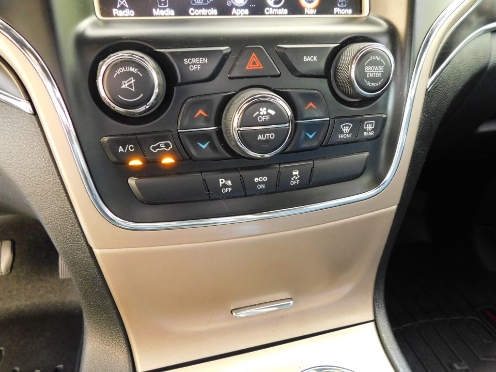 2015 Jeep Grand Cherokee Image 16