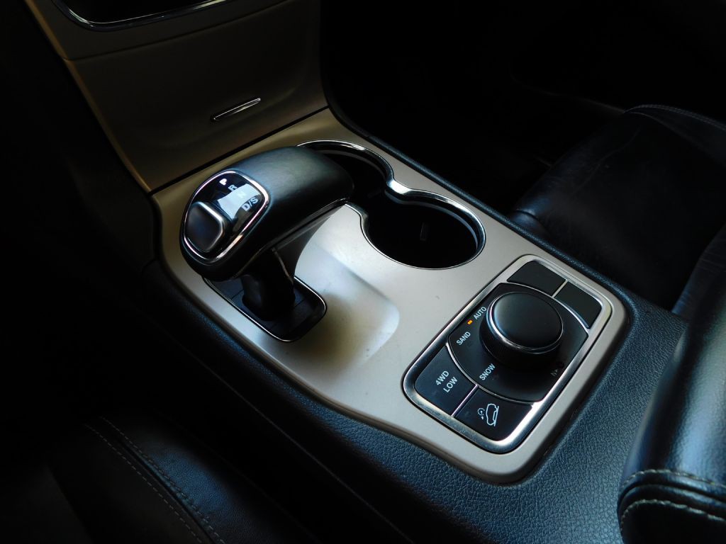 2015 Jeep Grand Cherokee Image 18