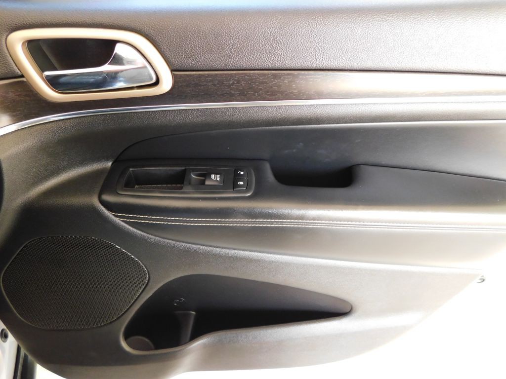 2015 Jeep Grand Cherokee Image 34