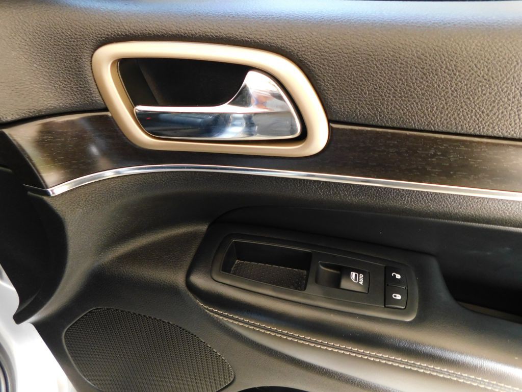 2015 Jeep Grand Cherokee Image 35