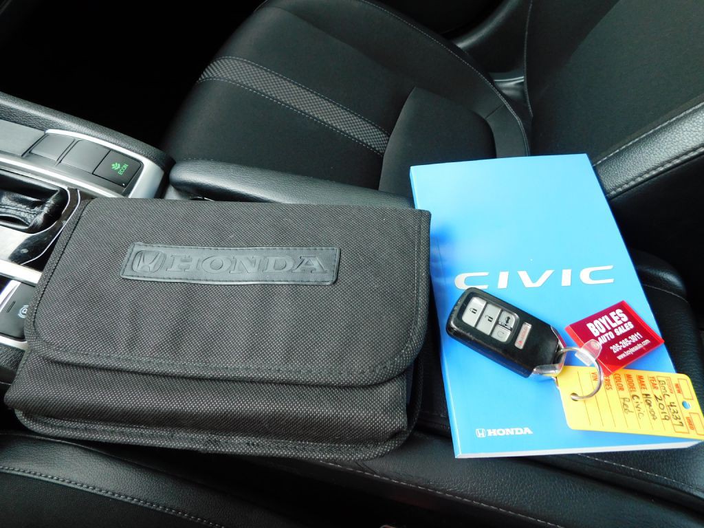 2019 Honda Civic Image 35