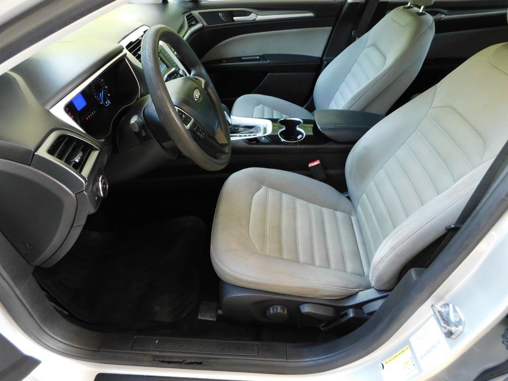 2015 Ford Fusion Image 8