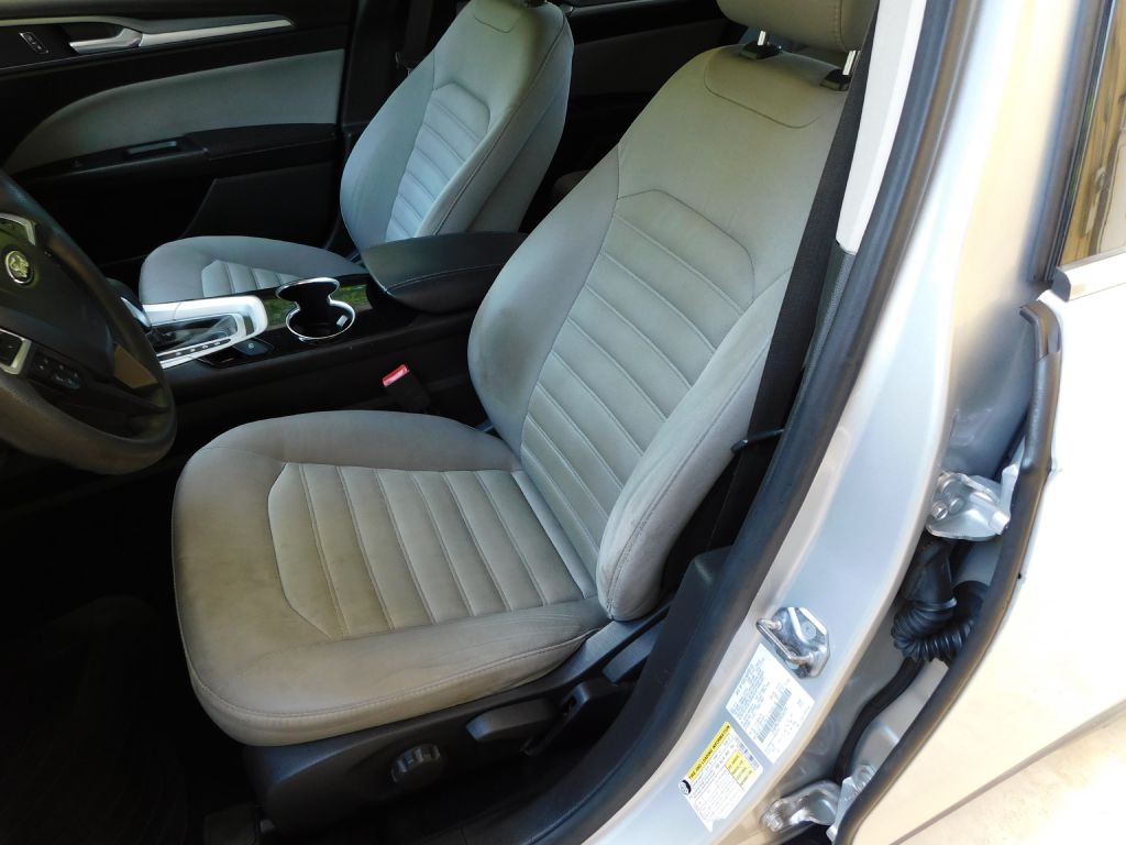 2015 Ford Fusion Image 9