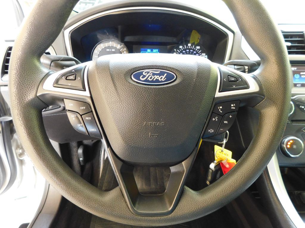 2015 Ford Fusion Image 11
