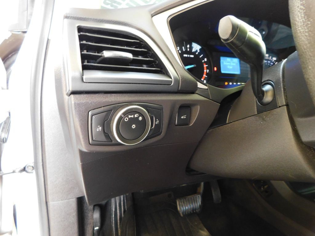 2015 Ford Fusion Image 12