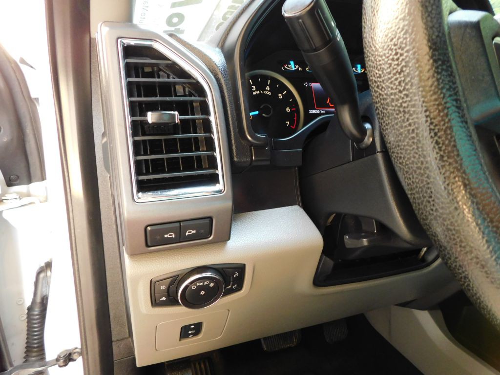 2016 Ford F-150 Image 13