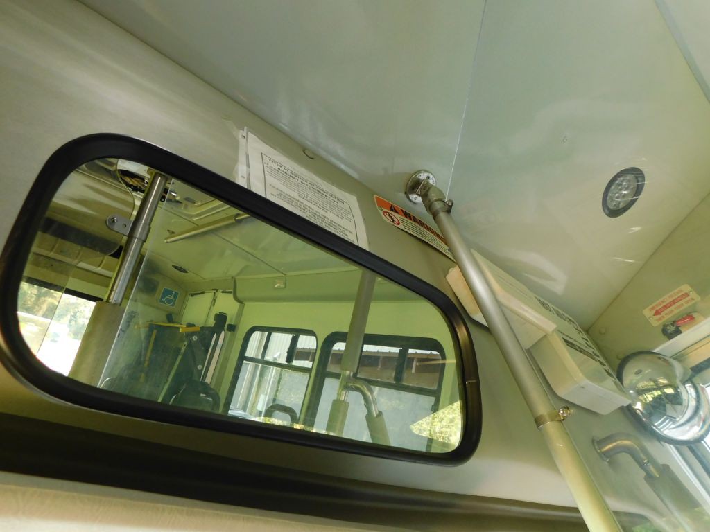 2017 Ford Econoline Image 18