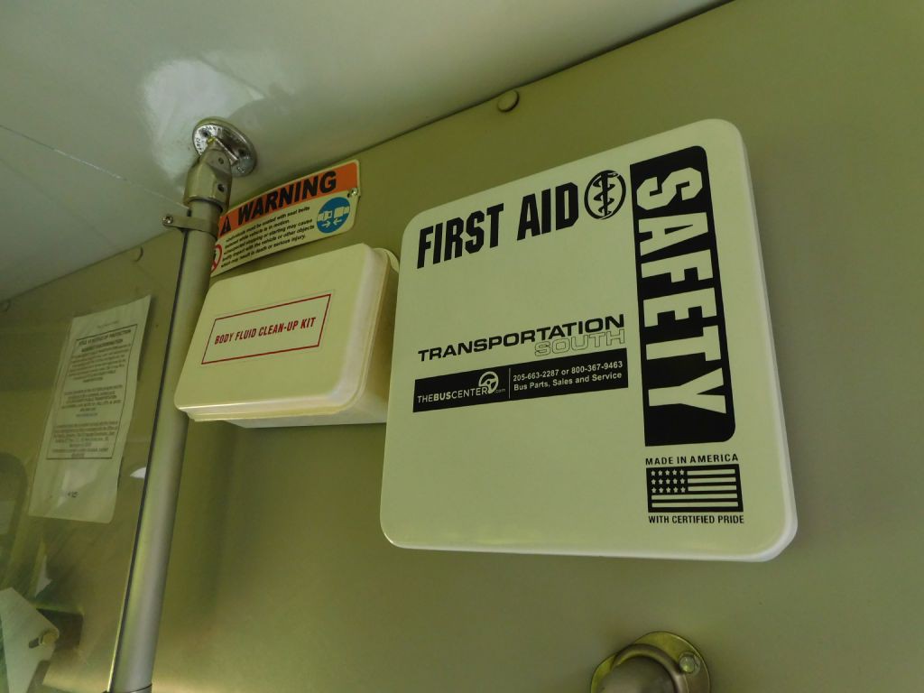 2017 Ford Econoline Image 27