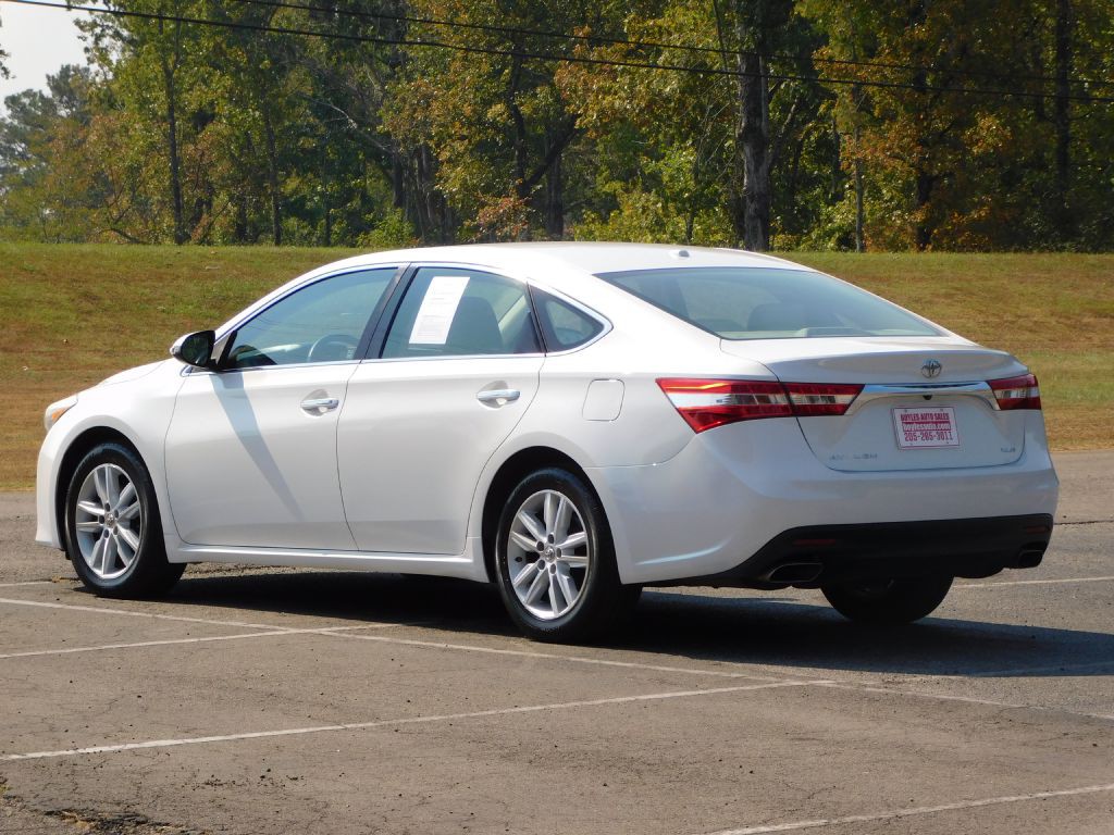 2015 Toyota Avalon Image 5