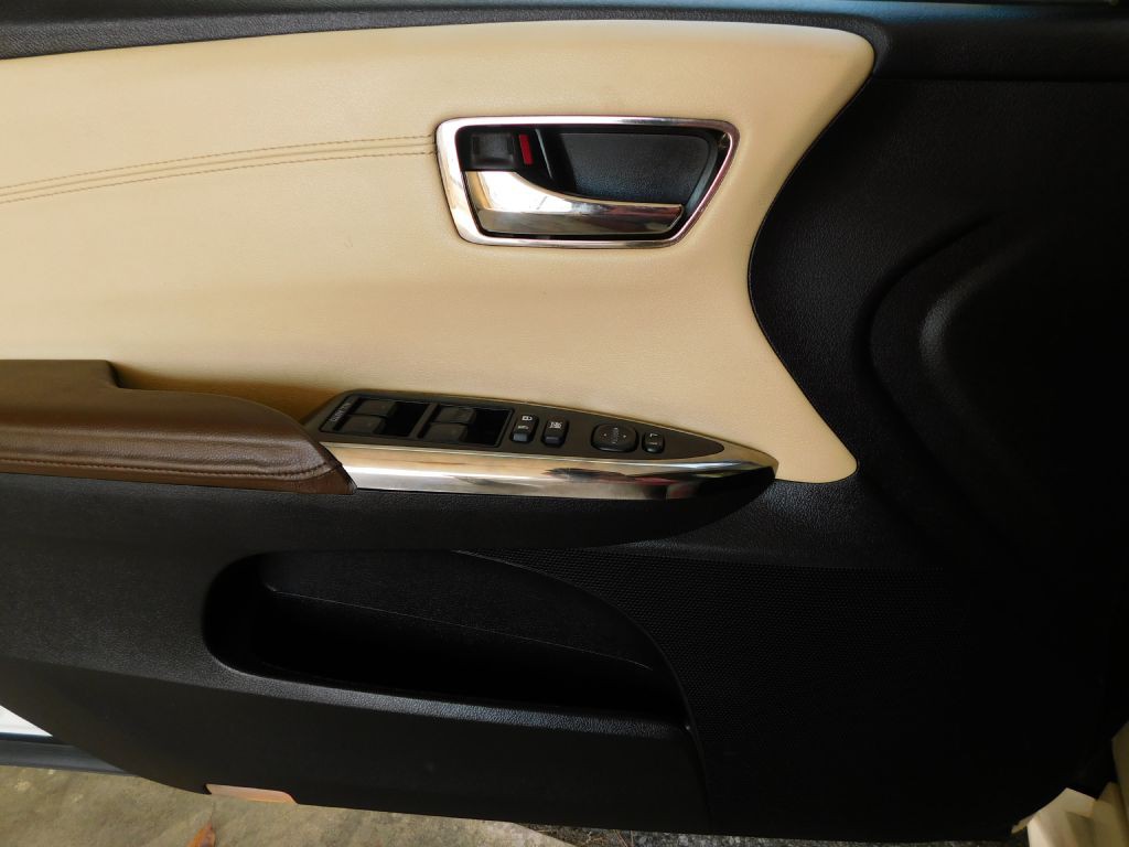 2015 Toyota Avalon Image 21
