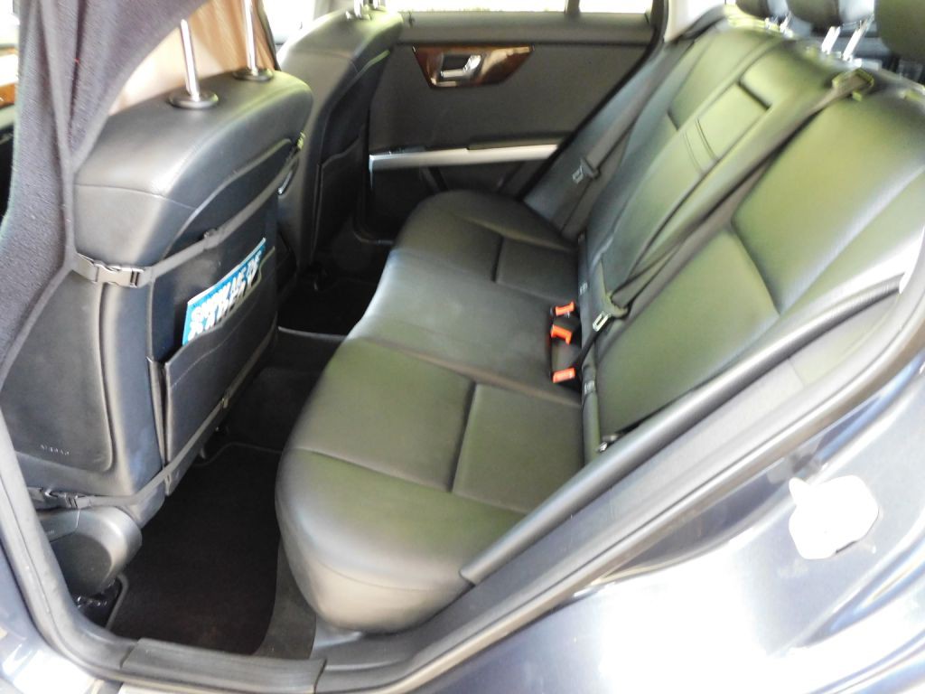 2011 Mercedes-Benz GLK-Class Image 24