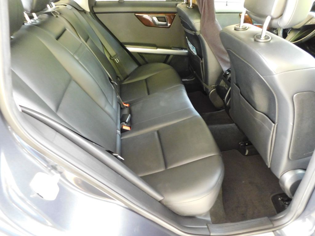 2011 Mercedes-Benz GLK-Class Image 31