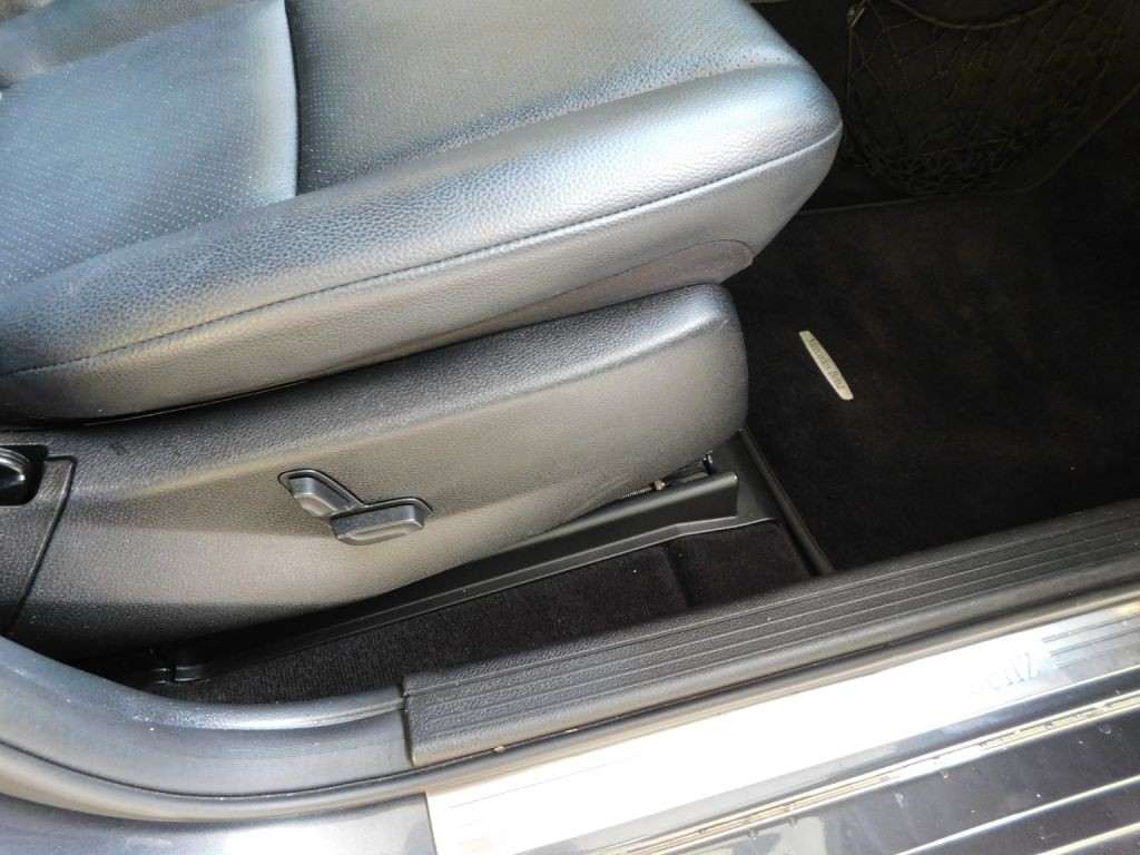 2011 Mercedes-Benz GLK-Class Image 34