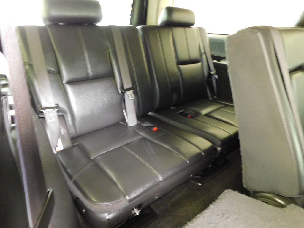 2013 Chevrolet Suburban Image 31