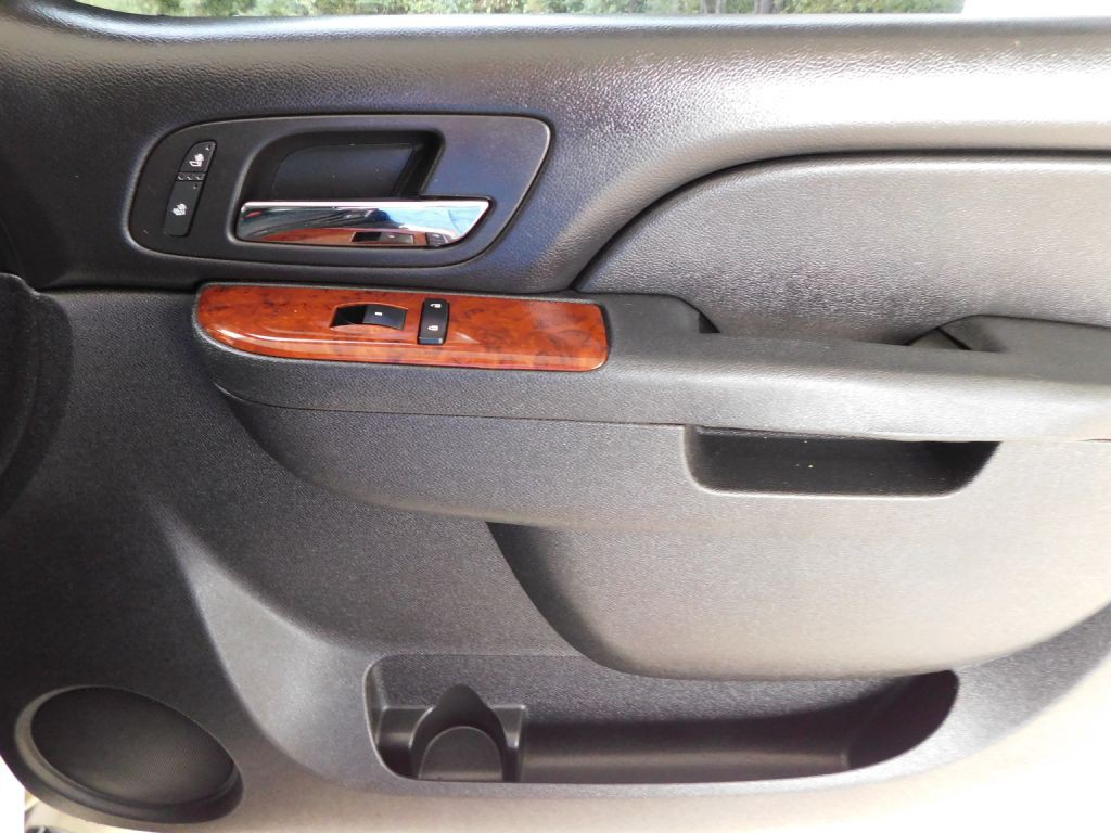 2013 Chevrolet Suburban Image 35
