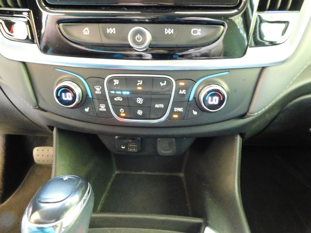 2020 Chevrolet Traverse Image 17