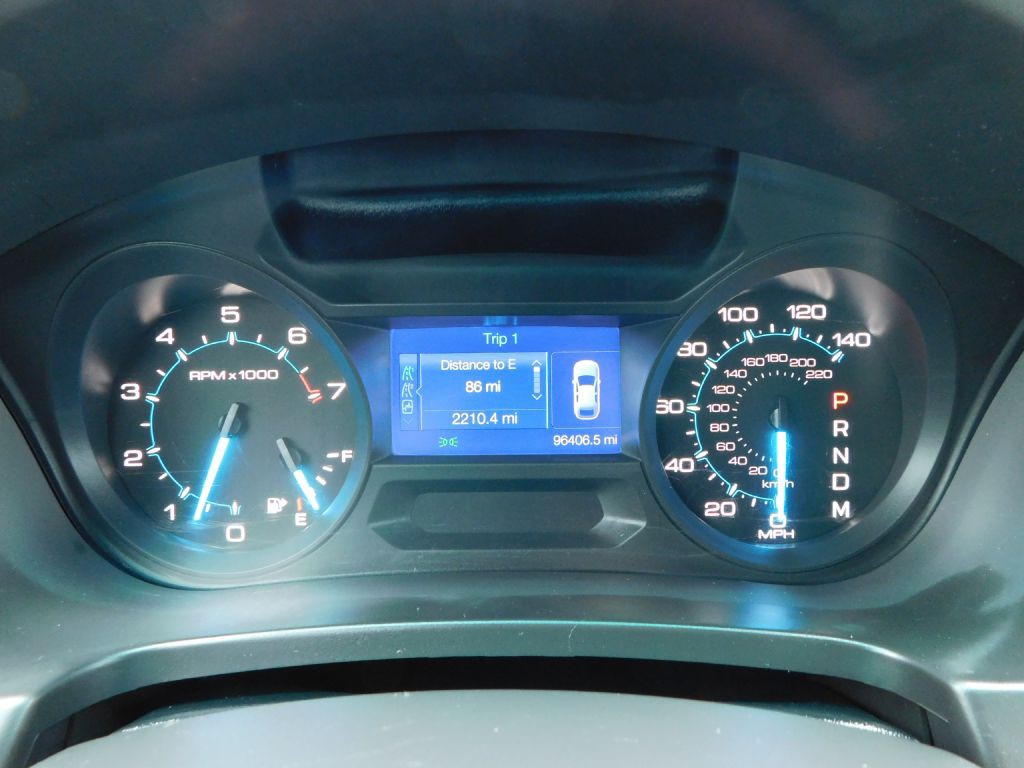 2015 Ford Explorer Image 8