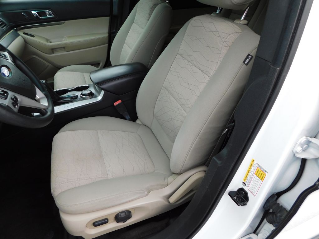 2015 Ford Explorer Image 10