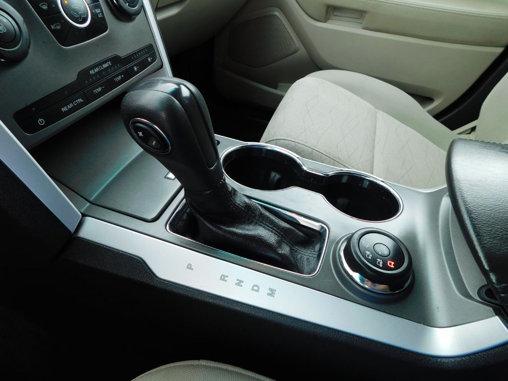 2015 Ford Explorer Image 16