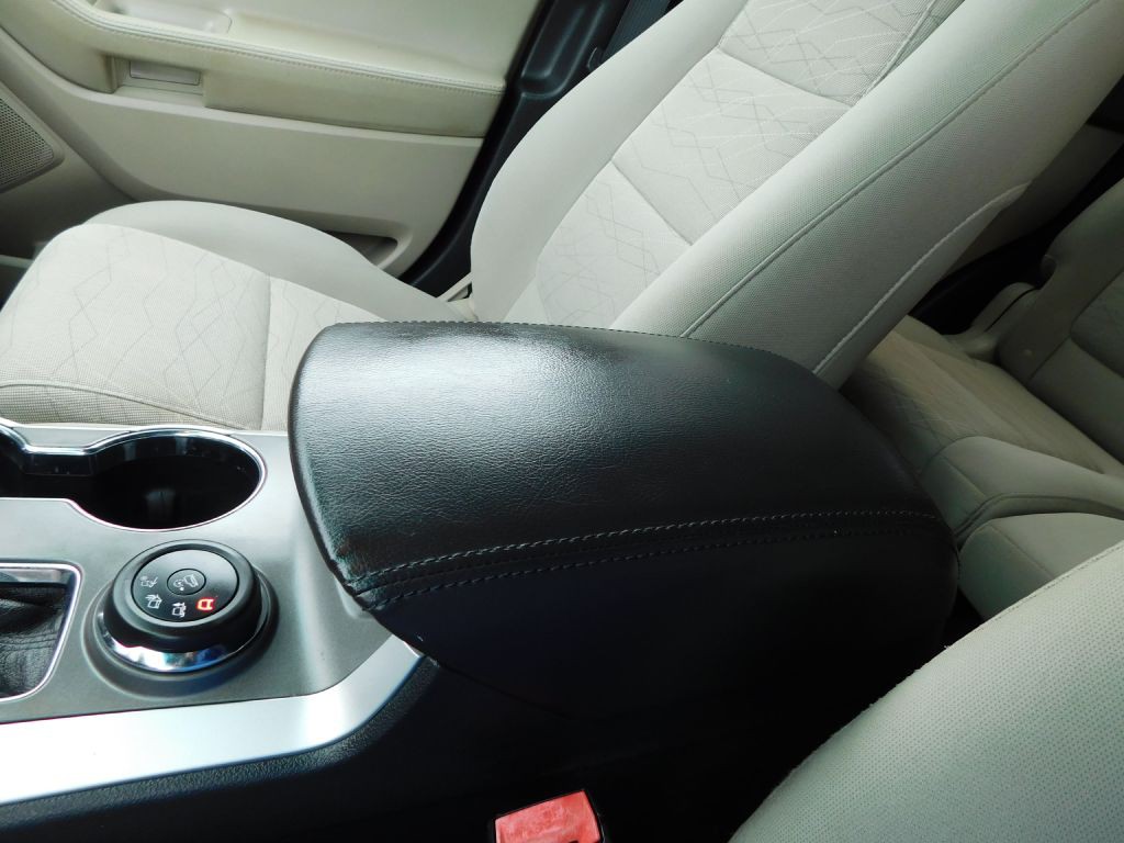 2015 Ford Explorer Image 17