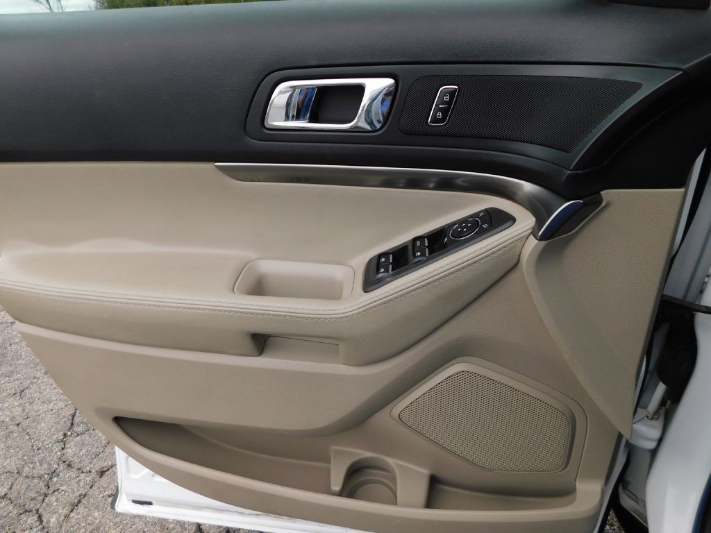 2015 Ford Explorer Image 20