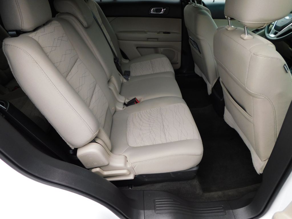 2015 Ford Explorer Image 29