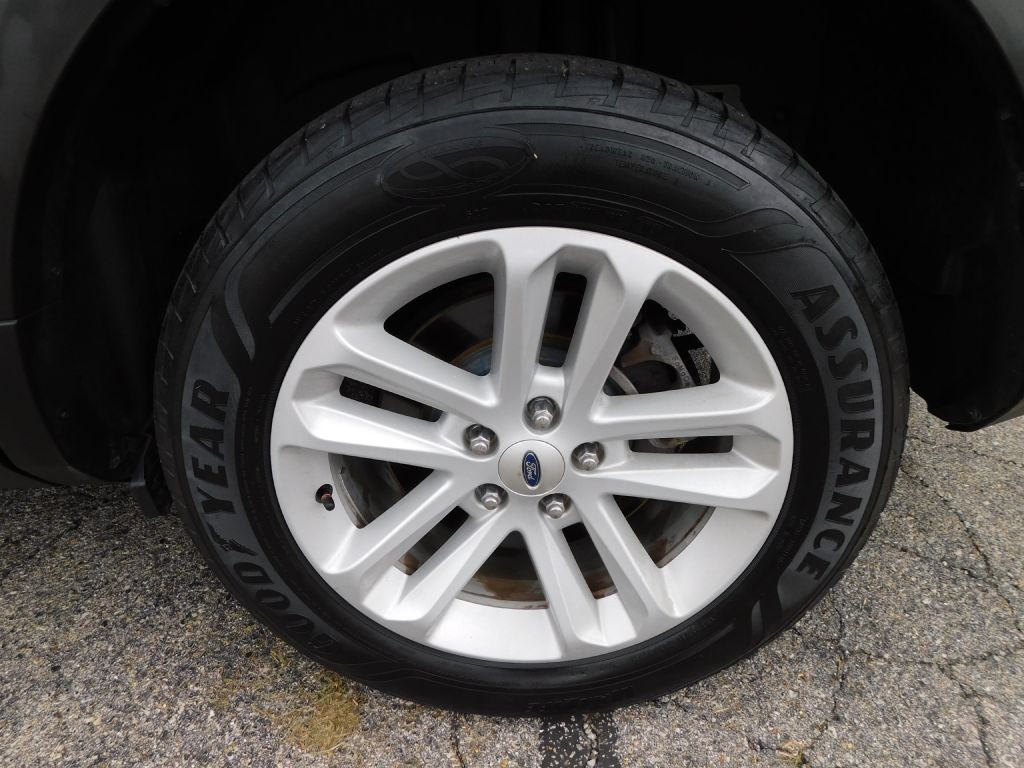 2015 Ford Explorer Image 37