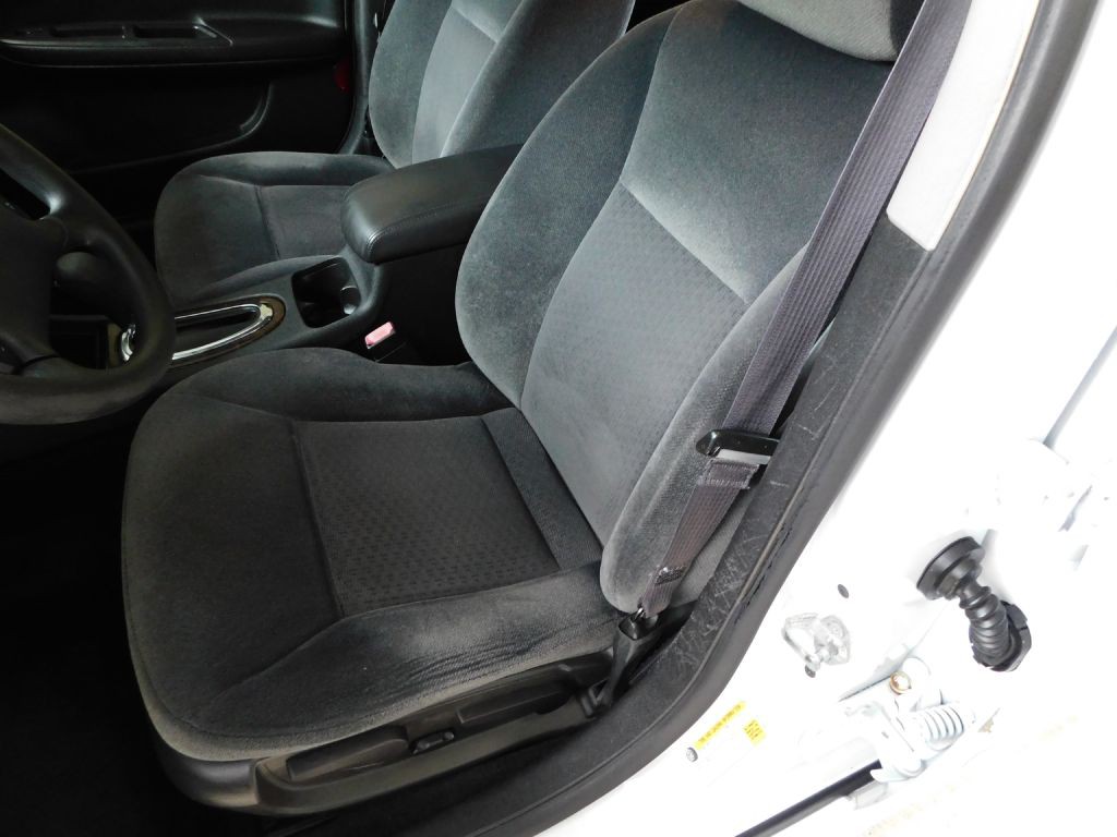 2015 Chevrolet Impala Image 10