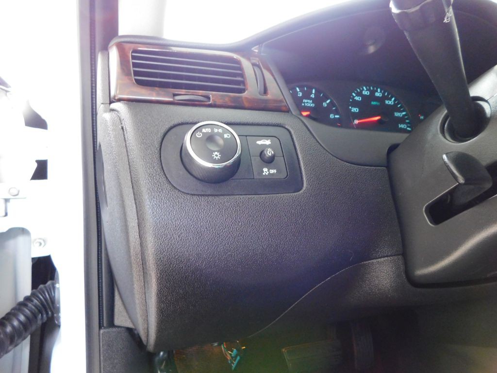 2015 Chevrolet Impala Image 12