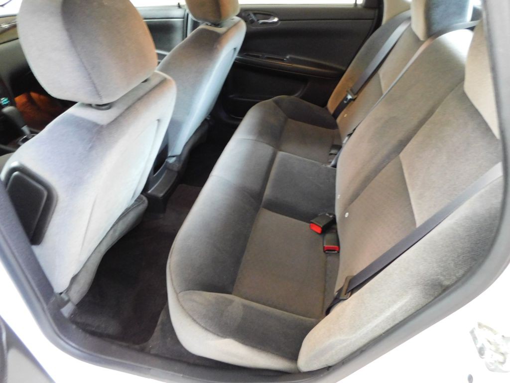 2015 Chevrolet Impala Image 20