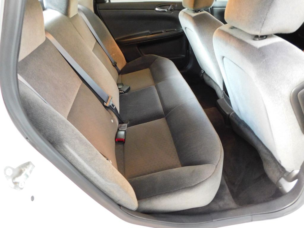 2015 Chevrolet Impala Image 23
