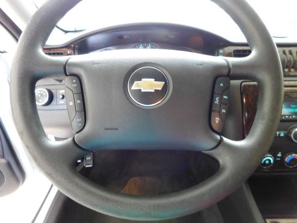 2015 Chevrolet Impala Image 12