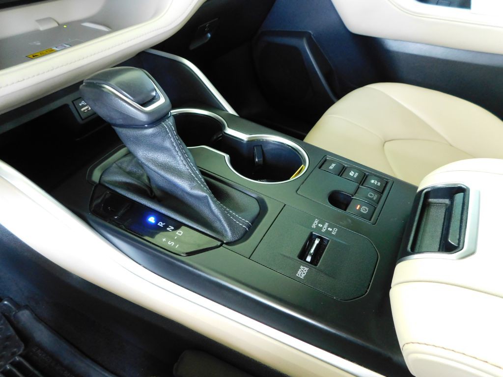2023 Toyota Highlander Image 19