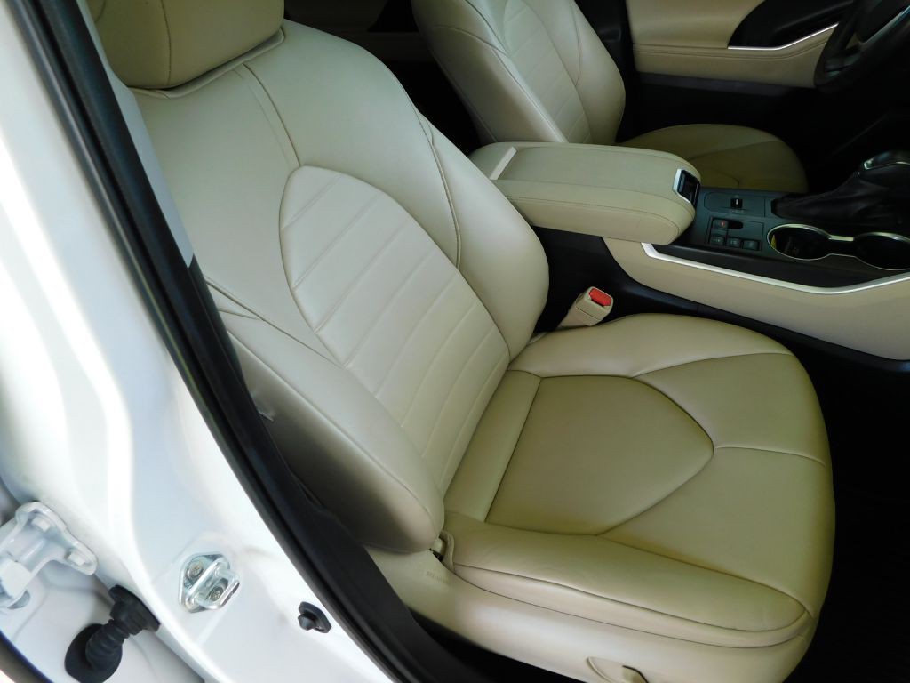 2023 Toyota Highlander Image 37