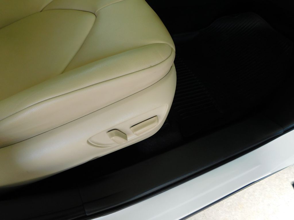 2023 Toyota Highlander Image 38