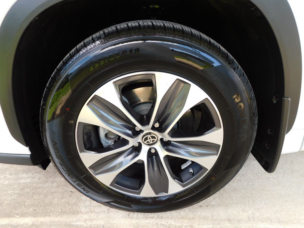 2023 Toyota Highlander Image 43