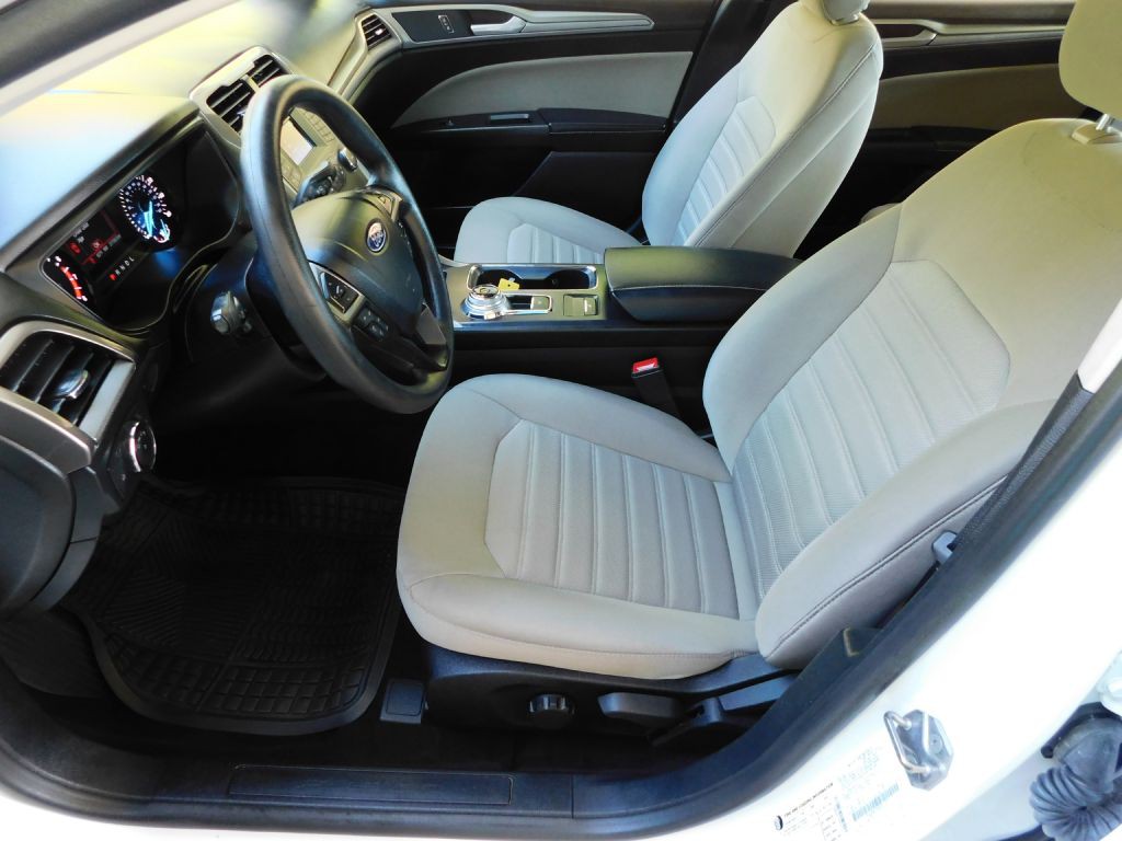 2019 Ford Fusion Image 9