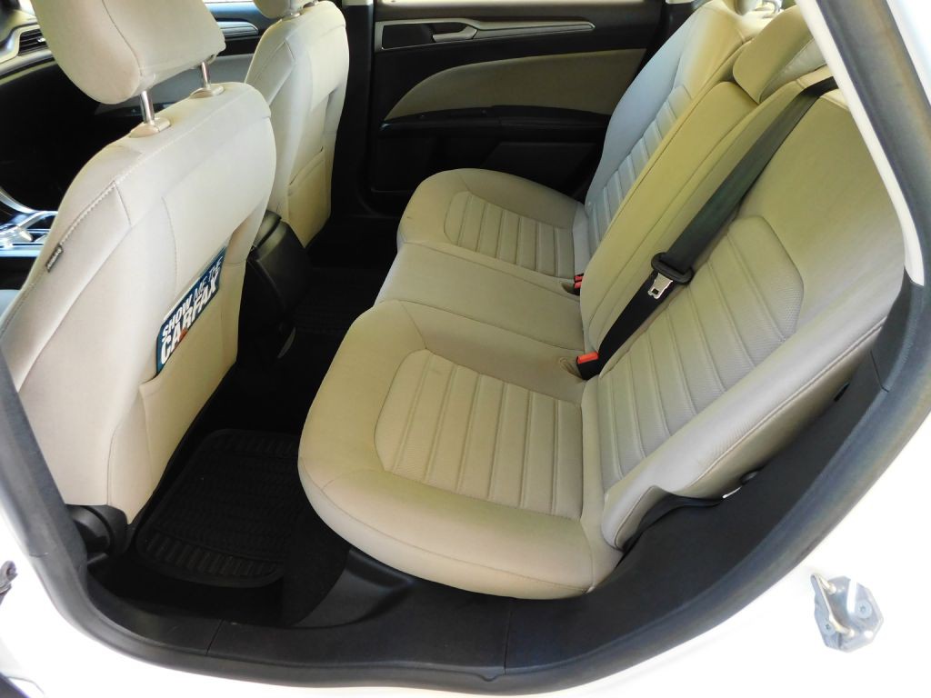 2019 Ford Fusion Image 25