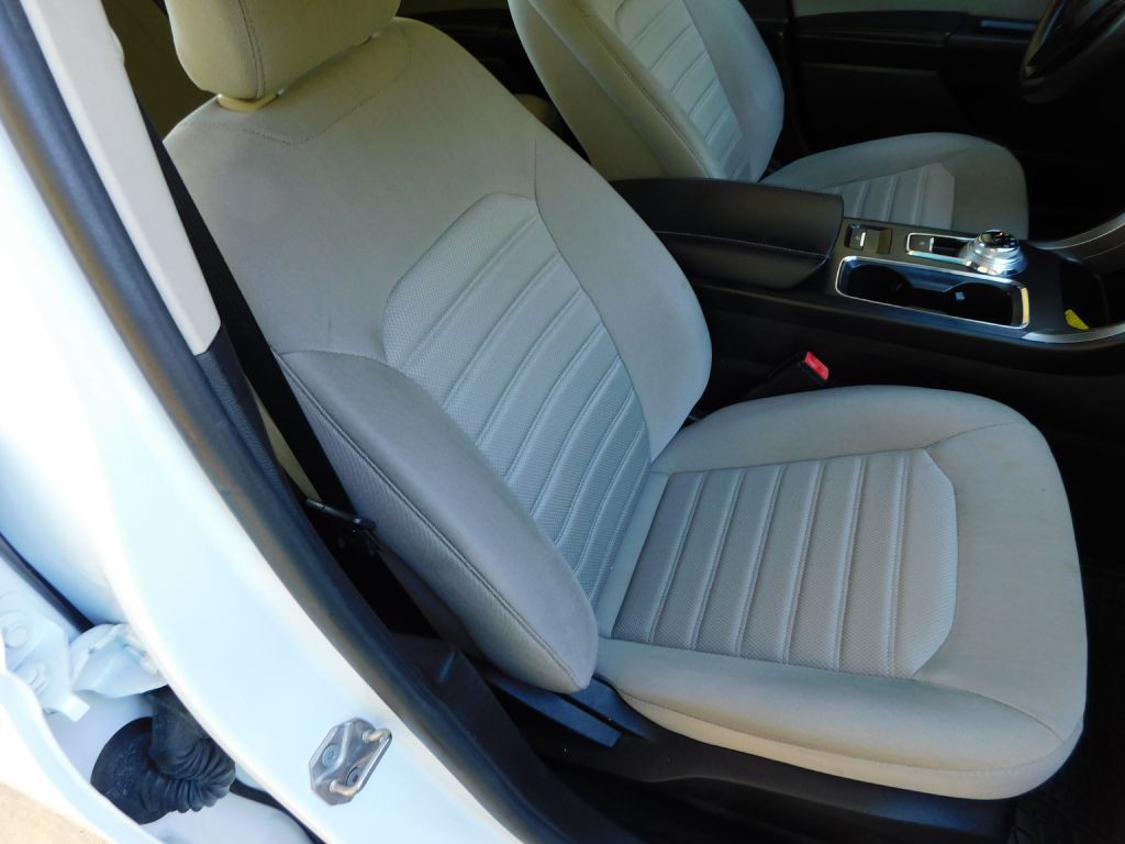 2019 Ford Fusion Image 29