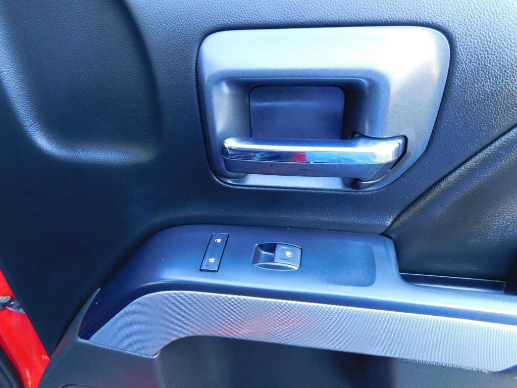 2018 Chevrolet Silverado 1500 Image 32
