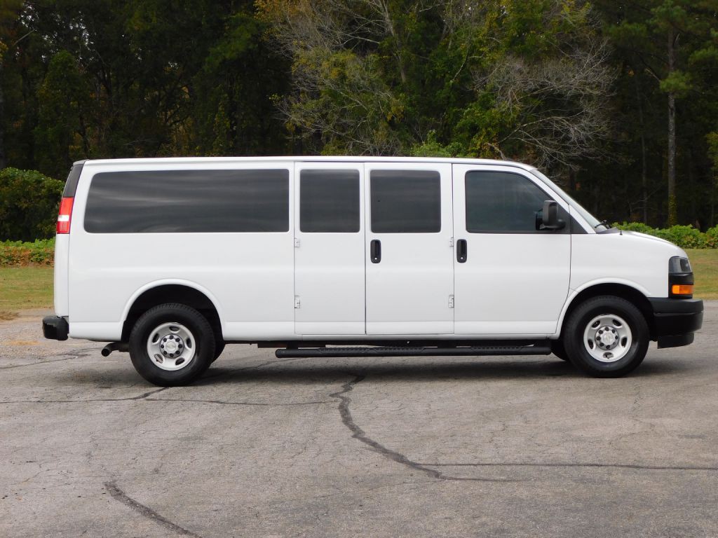 2020 Chevrolet Express Image 3
