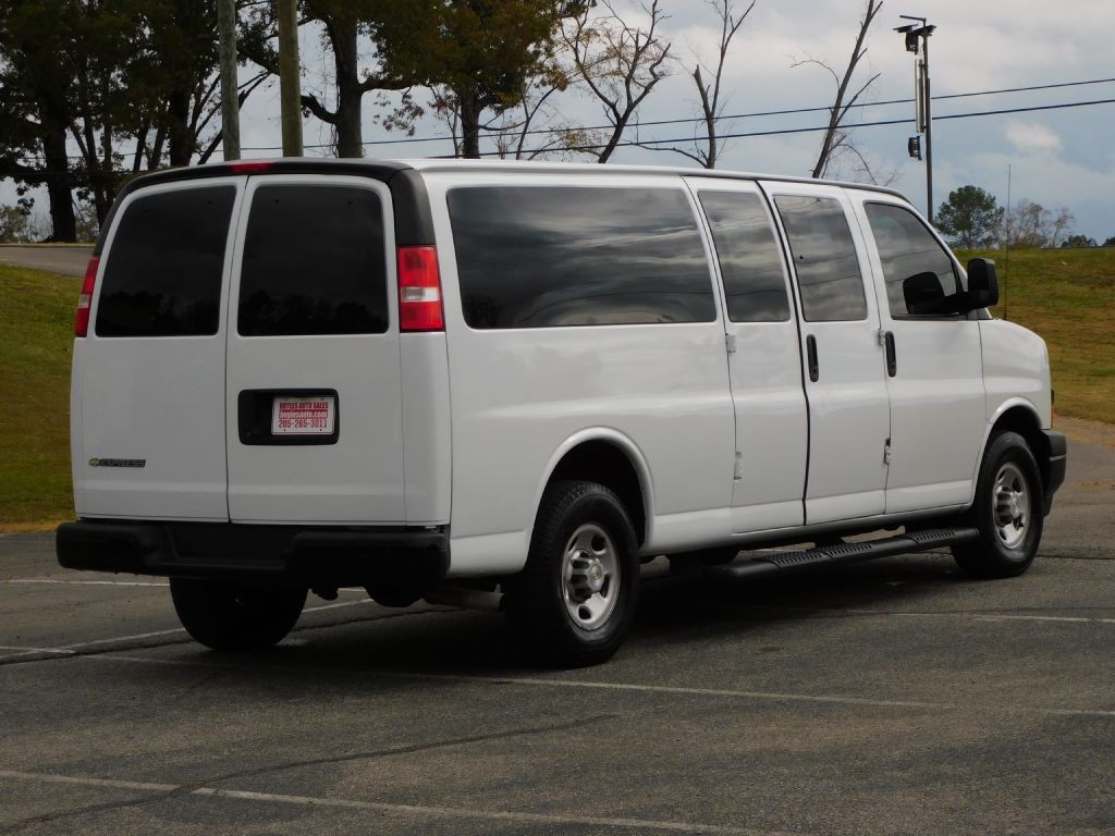 2020 Chevrolet Express Image 6