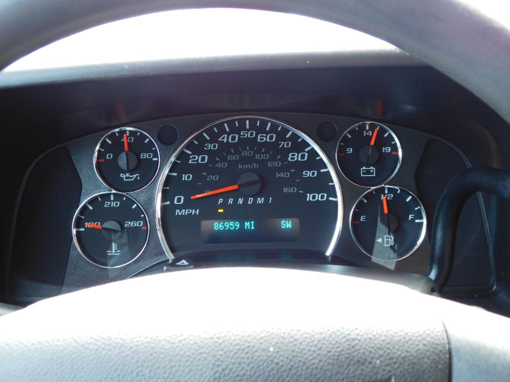 2020 Chevrolet Express Image 11